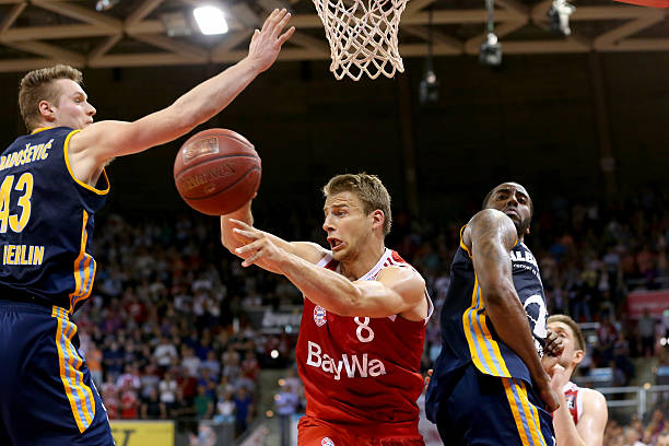 他个人的英 他个人的英