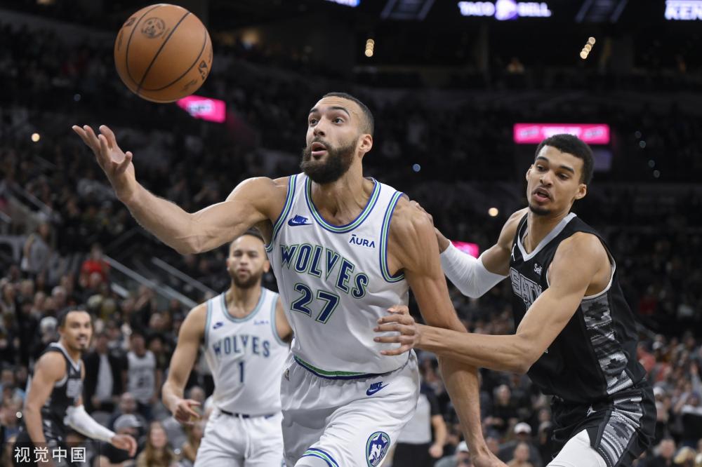 他们展现自 他们展现自