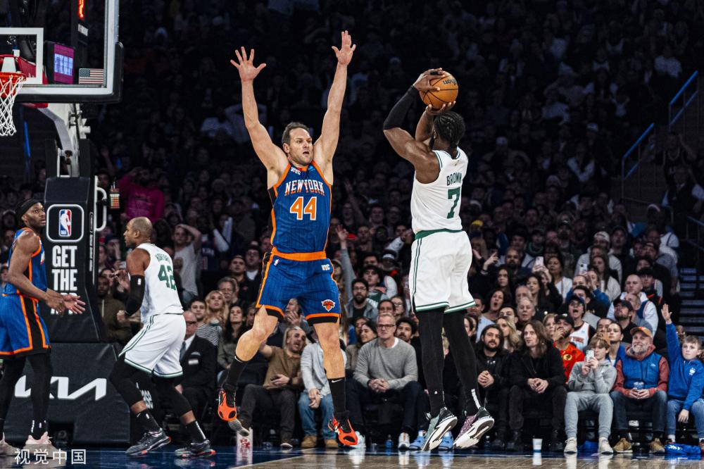 大布缺席惹 大布缺席惹